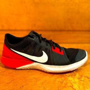NIKE FS Lite TR, Men’s Size 10.5 US, Black/Red